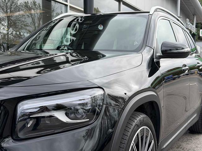 MERCEDES-BENZ GLB Photo 12