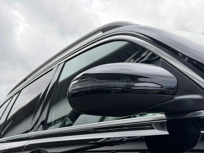 MERCEDES-BENZ GLB Photo 14