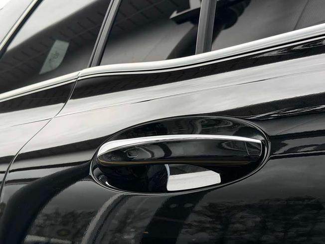 MERCEDES-BENZ GLB Photo 16