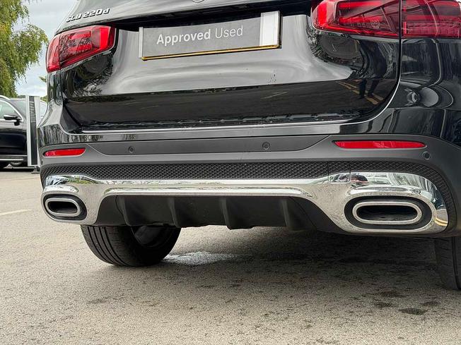 MERCEDES-BENZ GLB Photo 19