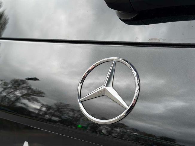 MERCEDES-BENZ GLB Photo 21