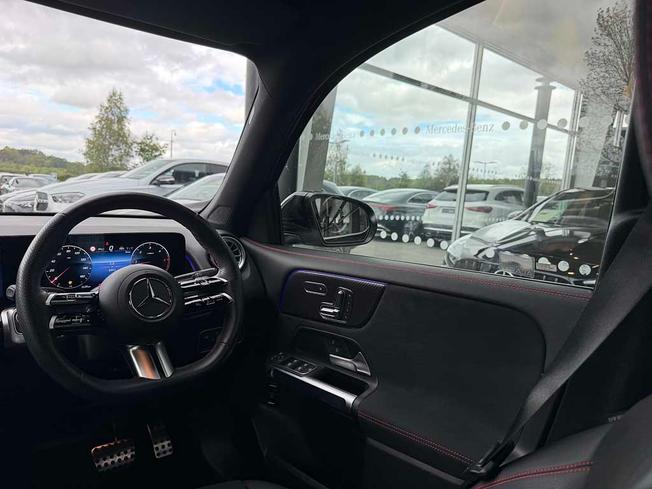 MERCEDES-BENZ GLB Photo 46