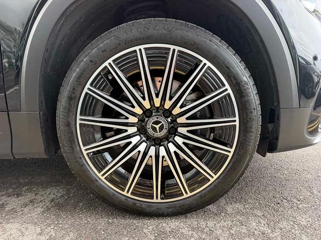MERCEDES-BENZ GLB Photo 6