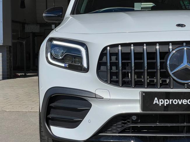 MERCEDES-BENZ GLB Photo 20