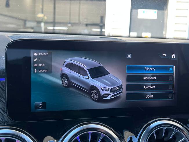 MERCEDES-BENZ GLB Photo 40
