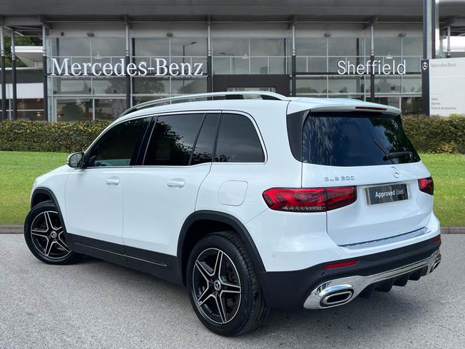 MERCEDES-BENZ GLB Photo 2
