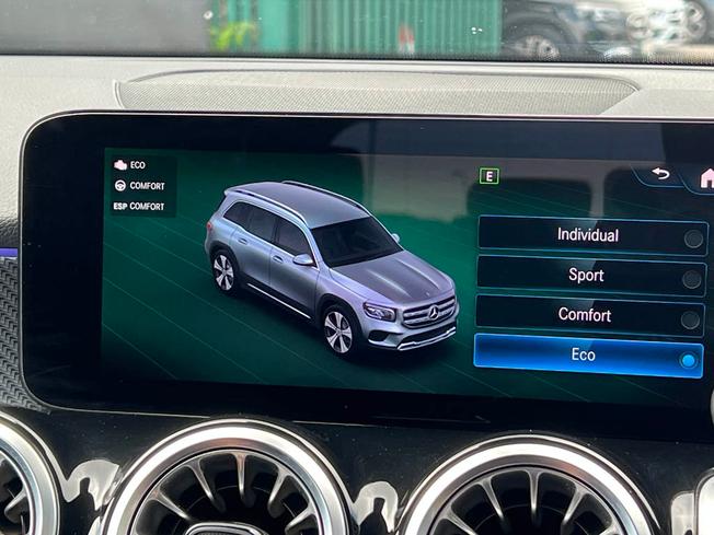 MERCEDES-BENZ GLB Photo 35