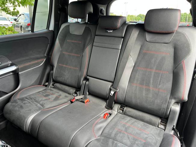 MERCEDES-BENZ GLB Photo 46