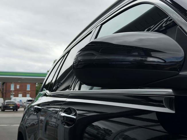 MERCEDES-BENZ Glb Photo 14