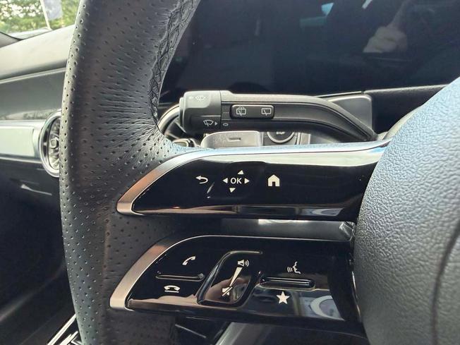 MERCEDES-BENZ Glb Photo 29