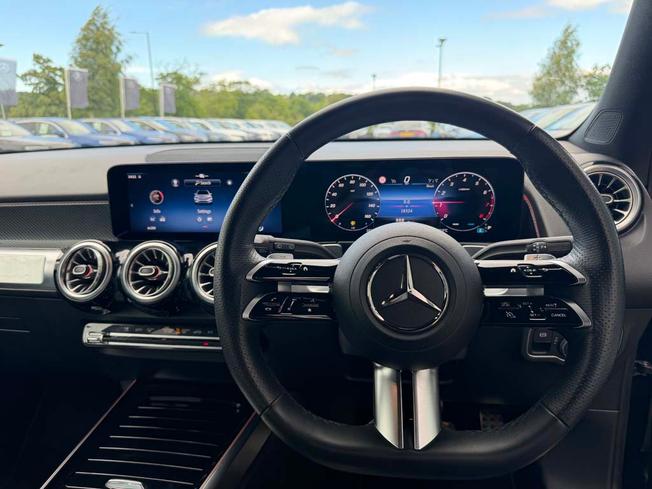 MERCEDES-BENZ Glb Photo 36