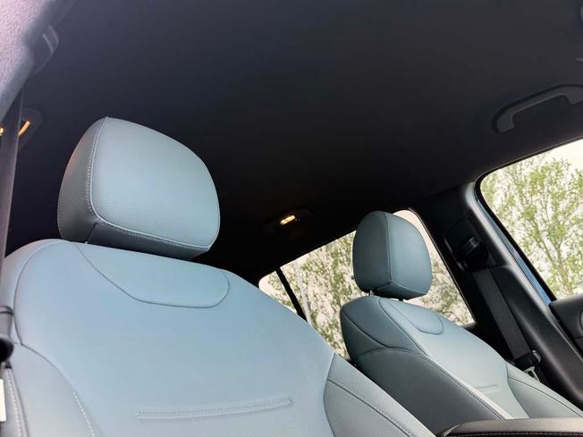 MERCEDES-BENZ Glb Photo 39