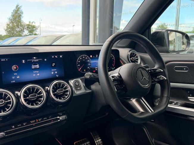 MERCEDES-BENZ Glb Photo 42