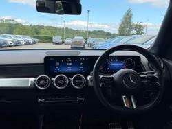 MERCEDES-BENZ Glb Photo 5