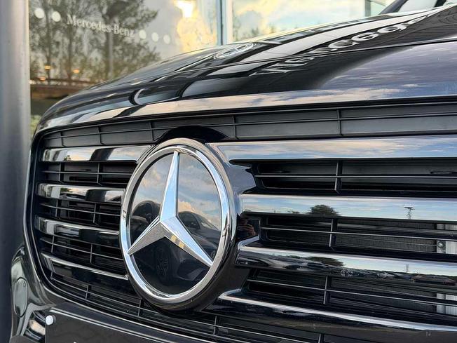 MERCEDES-BENZ GLB Photo 13