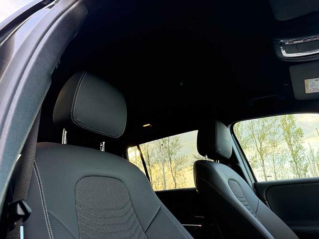 MERCEDES-BENZ GLB Photo 39