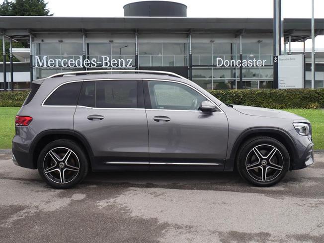 MERCEDES-BENZ GLB Photo 7