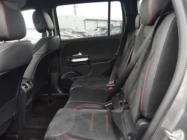 MERCEDES-BENZ GLB Photo 8