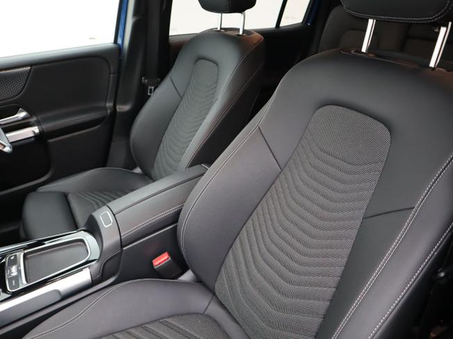 MERCEDES-BENZ GLB Photo 18