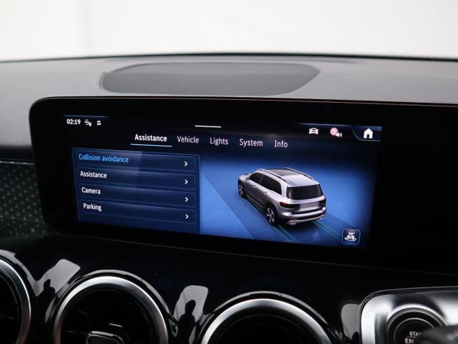 MERCEDES-BENZ GLB Photo 28