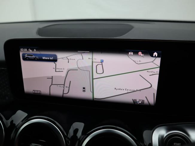 MERCEDES-BENZ GLB Photo 5