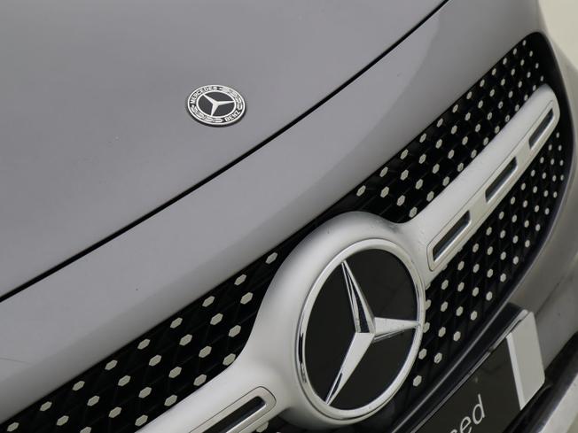 MERCEDES-BENZ GLB Photo 15