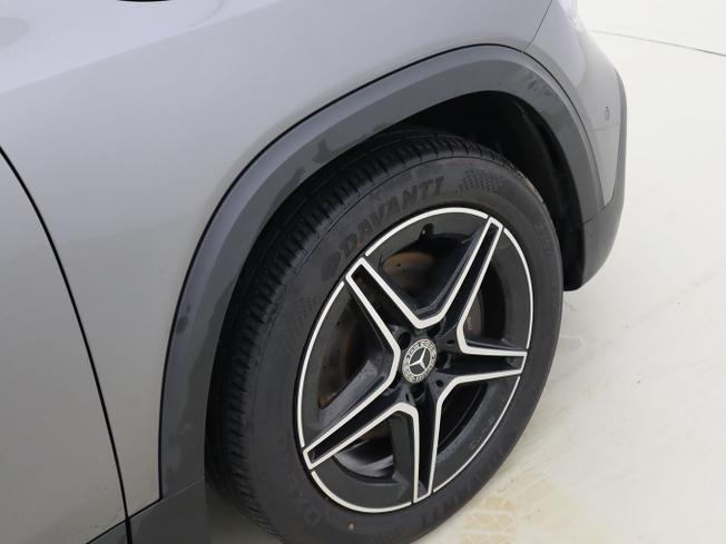 MERCEDES-BENZ GLB Photo 6