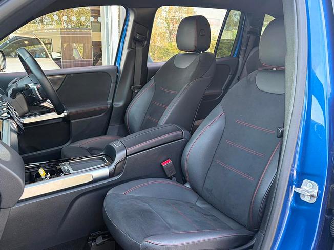 MERCEDES-BENZ GLB Photo 16