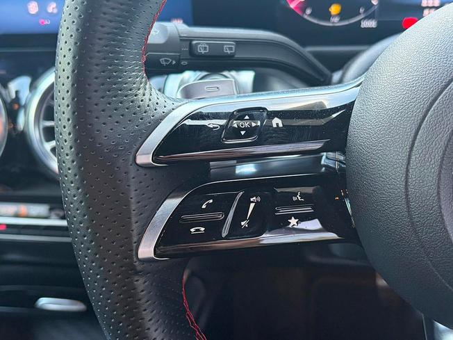 MERCEDES-BENZ GLB Photo 20