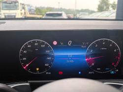 MERCEDES-BENZ GLB Photo 4