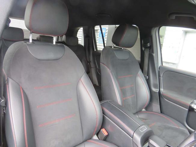MERCEDES-BENZ GLB Photo 17