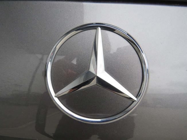 MERCEDES-BENZ GLB Photo 20