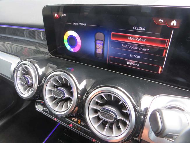 MERCEDES-BENZ GLB Photo 36