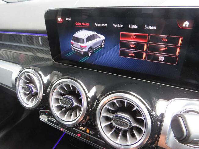 MERCEDES-BENZ GLB Photo 41