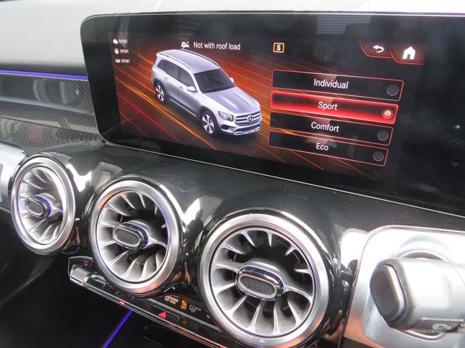 MERCEDES-BENZ GLB Photo 47