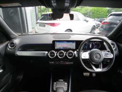 MERCEDES-BENZ GLB Photo 5