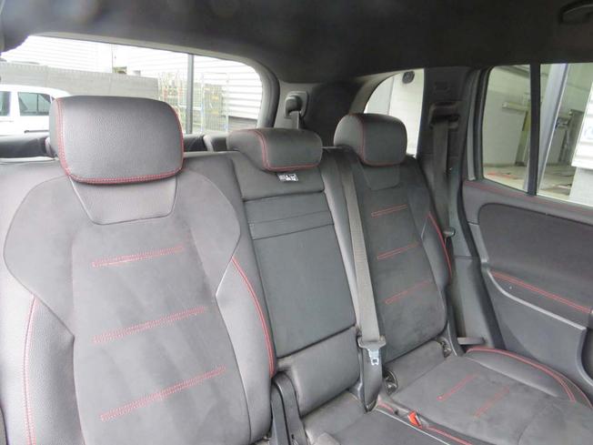 MERCEDES-BENZ GLB Photo 8