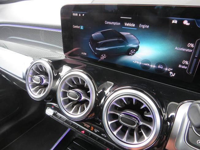 MERCEDES-BENZ Glb Photo 37