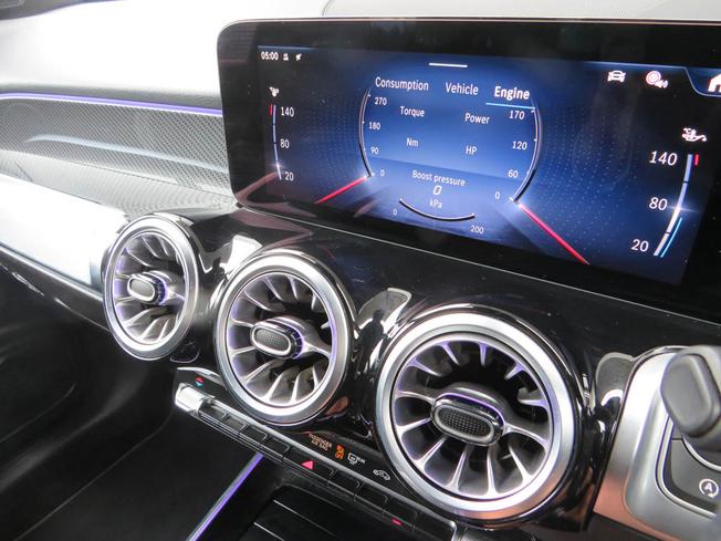 MERCEDES-BENZ Glb Photo 38