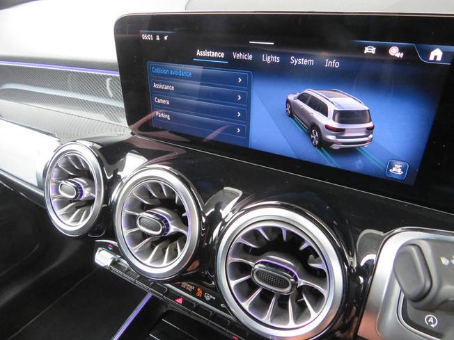 MERCEDES-BENZ Glb Photo 39