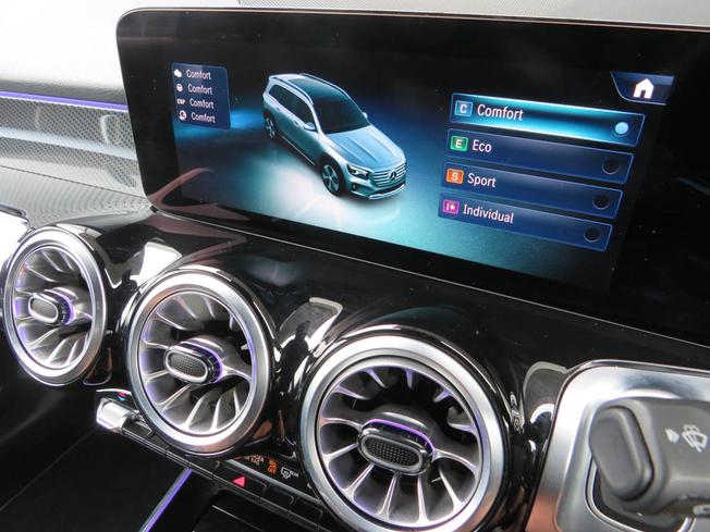 MERCEDES-BENZ Glb Photo 42