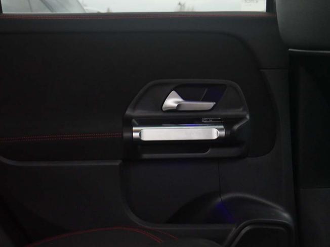 Mercedes-Benz Glb Photo 36