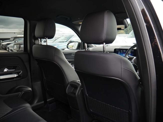 MERCEDES-BENZ GLB Photo 35