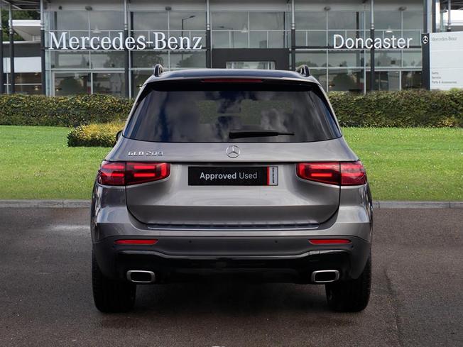 MERCEDES-BENZ GLB Photo 11