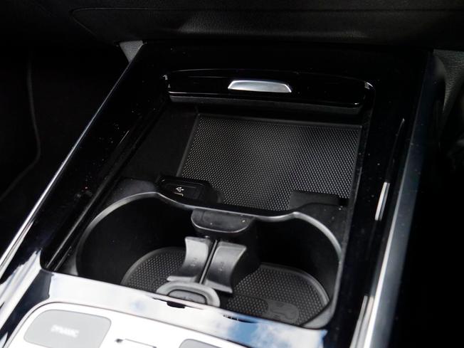MERCEDES-BENZ GLB Photo 20
