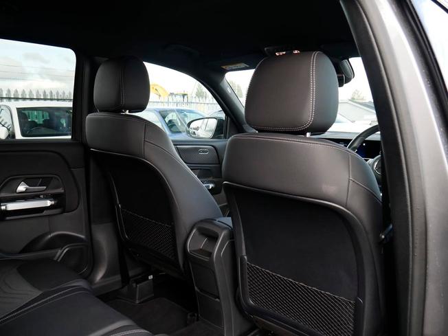 MERCEDES-BENZ GLB Photo 37
