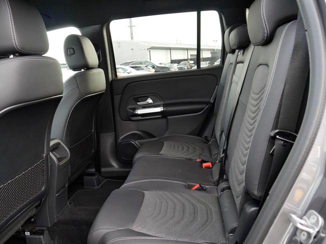 MERCEDES-BENZ GLB Photo 40