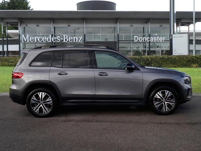 MERCEDES-BENZ GLB Photo 7