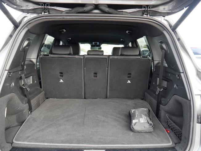 MERCEDES-BENZ GLB Photo 9