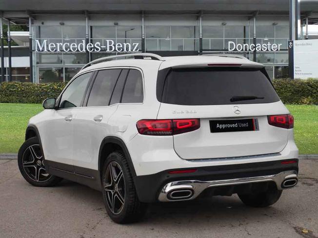 MERCEDES-BENZ GLB Photo 2